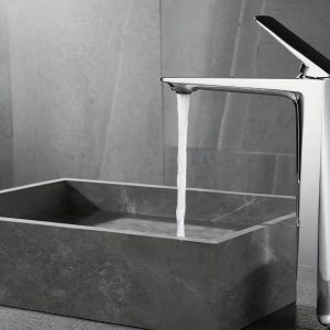 robinet de salle de bain chromé