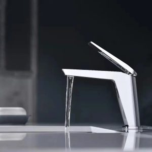 robinet lavabo minimaliste argenté
