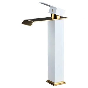 robinet lavabo carré blanc
