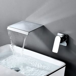 robinet lavabo argenté
