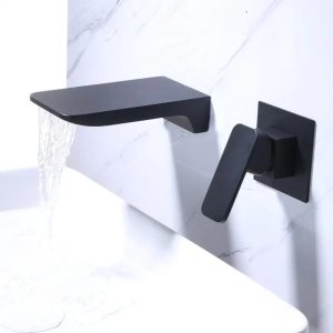 robinet salle de bain noir