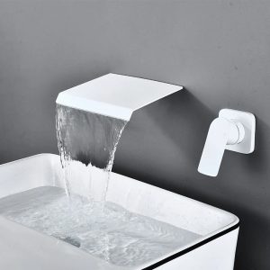 robinet mural cascade blanc