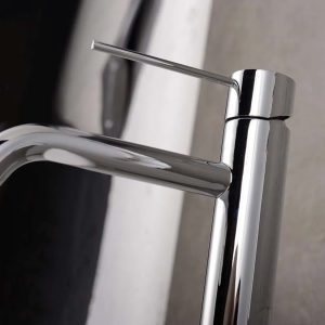 robinet chromé design
