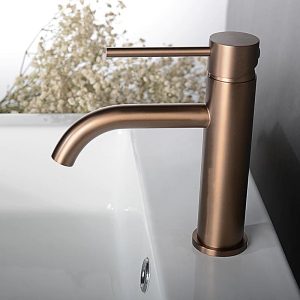 robinetterie salle de bain or rose