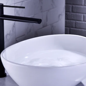 robinet noir mat