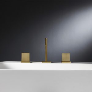 robinet de salle de bain or brossé