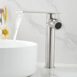 robinet moderne bec plat