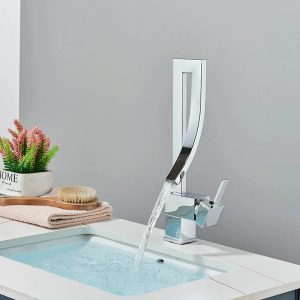 robinet design argenté