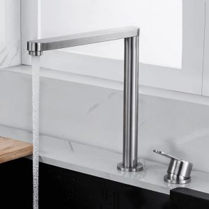 robinet évier cuisine argenté