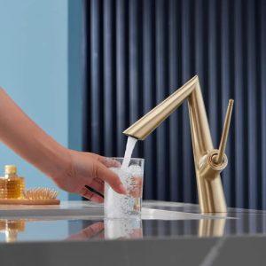 robinet lavabo en laiton
