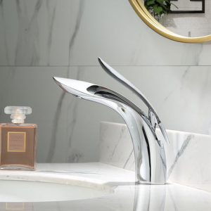 robinet lavabo design arrondi argenté