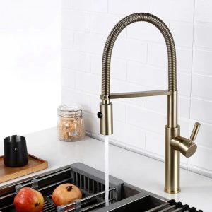 robinet évier doré