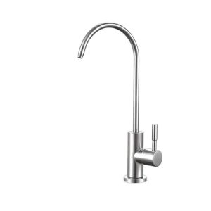 robinet évier cuisine argenté