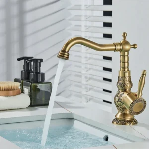 robinet lavabo antique en laiton gravé de luxe
