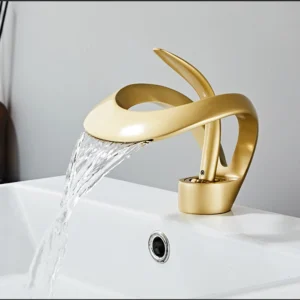 Robinets de lavabo doré cascade à poignée unique mélangeurs en laiton massif design moderne