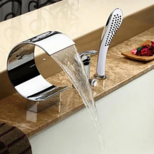 Robinet de baignoire à chute d'eau avec douchette à main chromés de large forme incurvé avec douchette