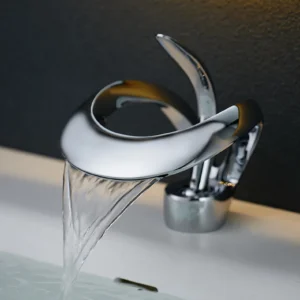 Robinets de lavabo argenté cascade à poignée unique mélangeurs en laiton massif design moderne